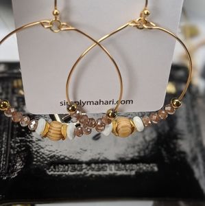Simply Mahari Jewelry - Mahari Minimalist Hoop Simply Mahari Jewelry - Mahari Minimalist Hoop